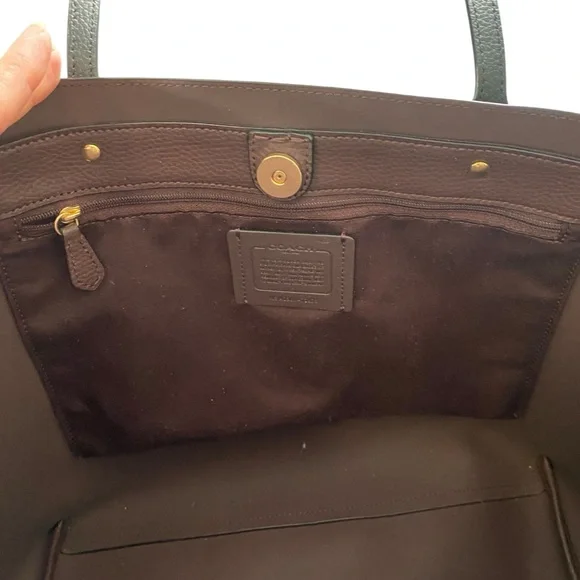 Coach Town Tote - Picture 9 of 11